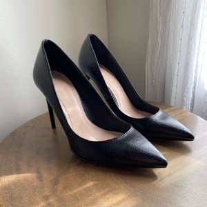 Zara Black Pumps